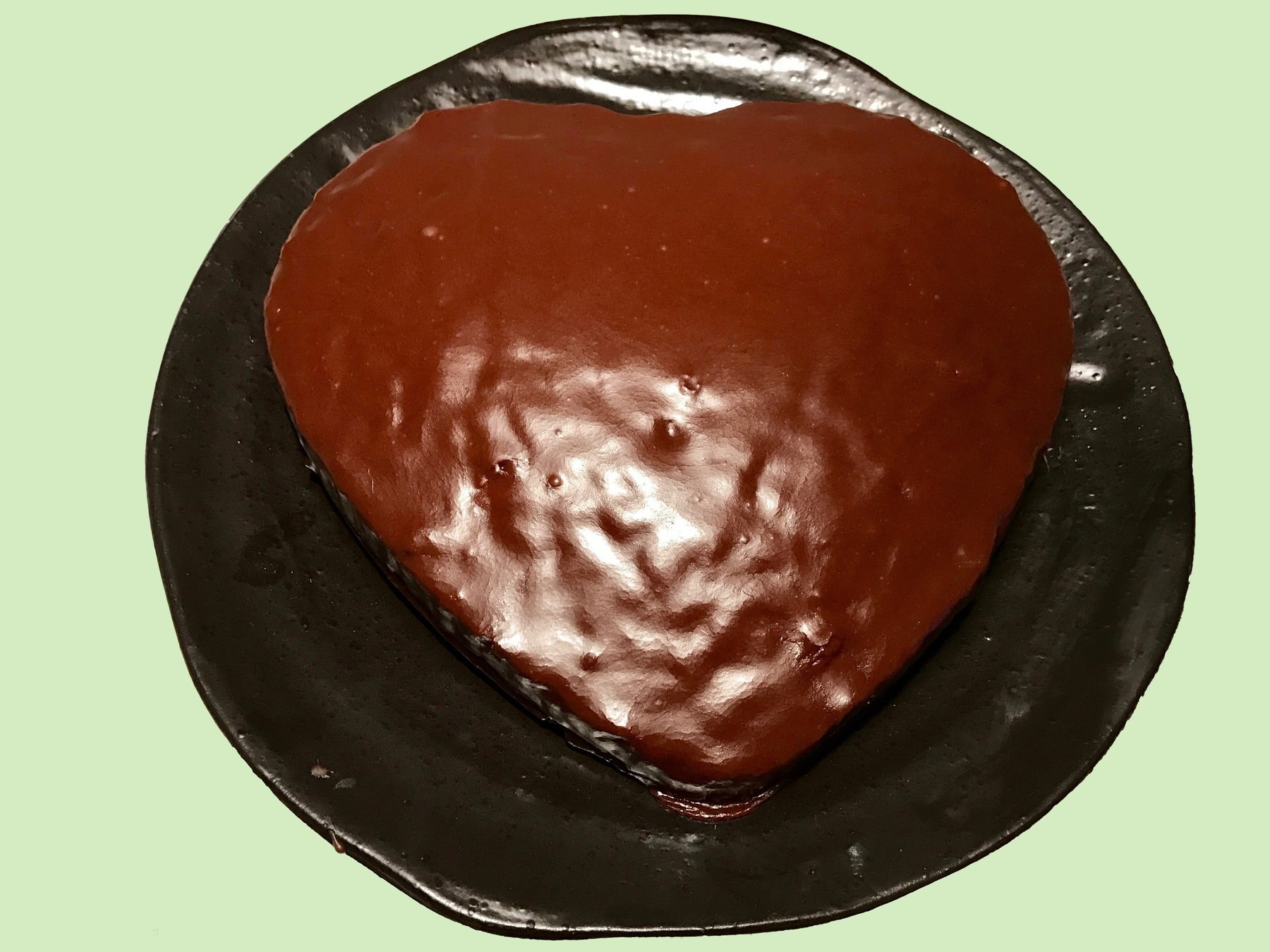 Ferdig, hjerteformet kake